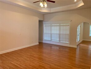 602 SE Cambridge Pl in Bentonville, AR - Building Photo - Building Photo