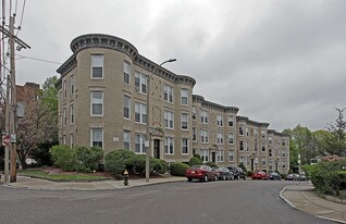 7-19 Mount Hood Rd in Brighton, MA - Building Photo