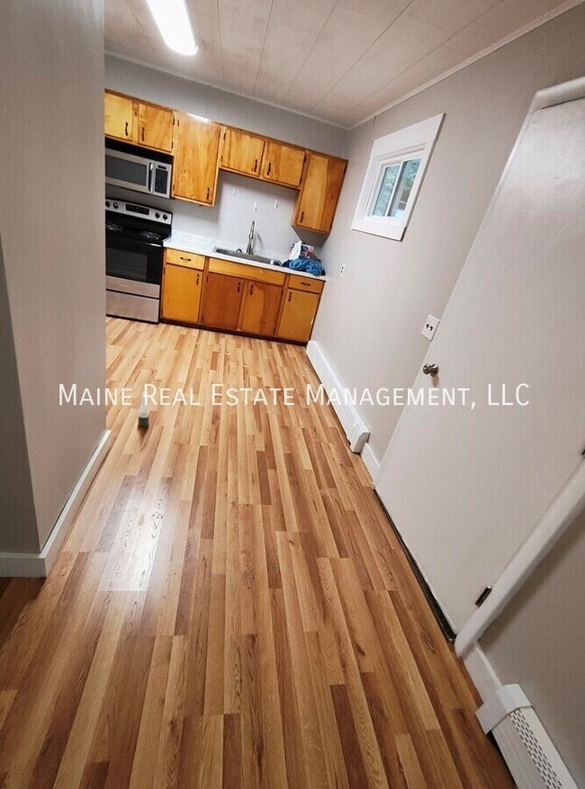 property at 38 Simon Ct