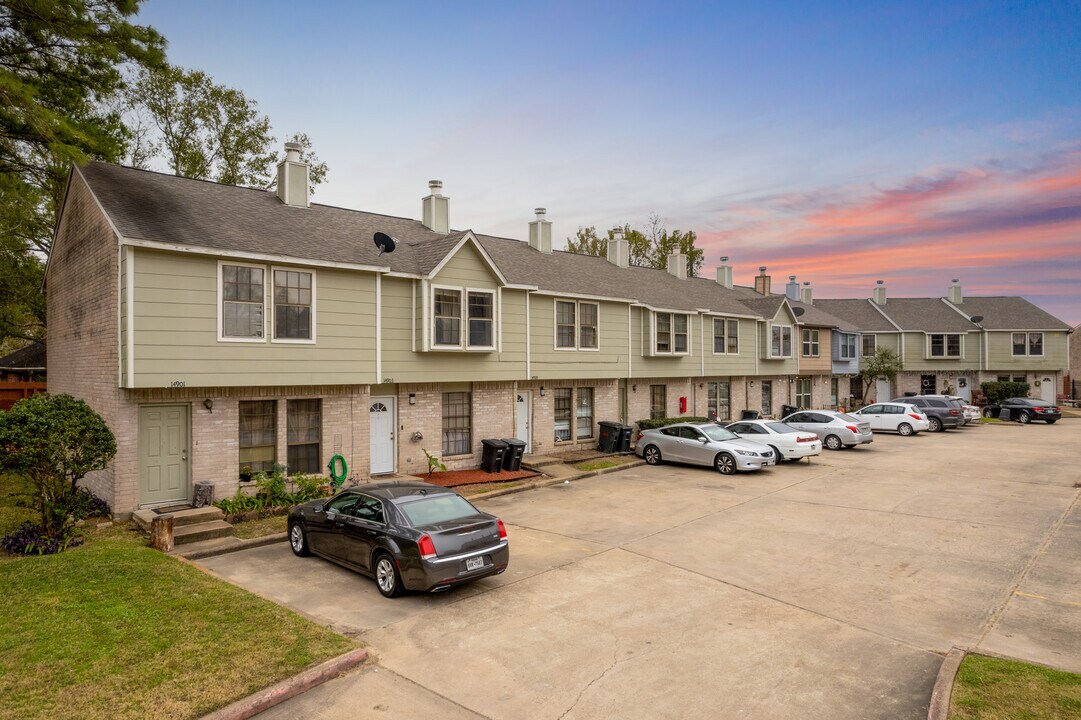 Tilley Townhomes in Houston, TX - Foto de edificio