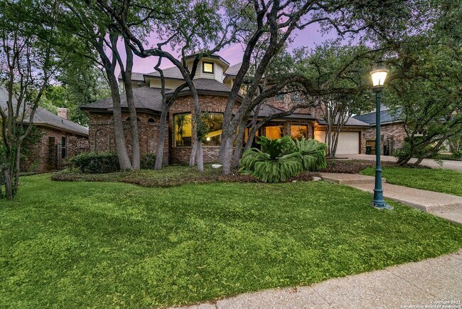8 Rogers Wood in San Antonio, TX - Building Photo - Building Photo