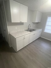 319 Silver St in Hot Springs, AR - Building Photo - Building Photo