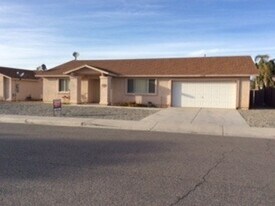11302 E 25th St in Yuma, AZ - Building Photo