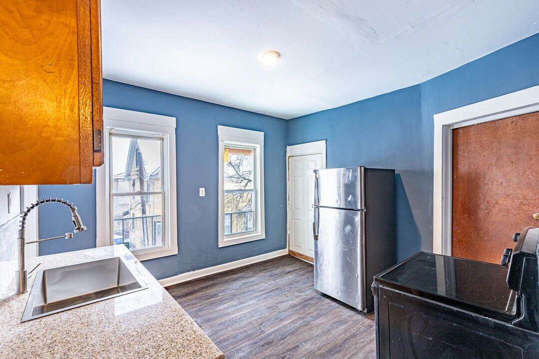 292 Reynolds St in Rochester, NY - Building Photo