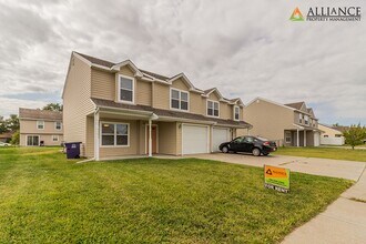 500 Brookmont Dr in Manhattan, KS - Building Photo - Building Photo