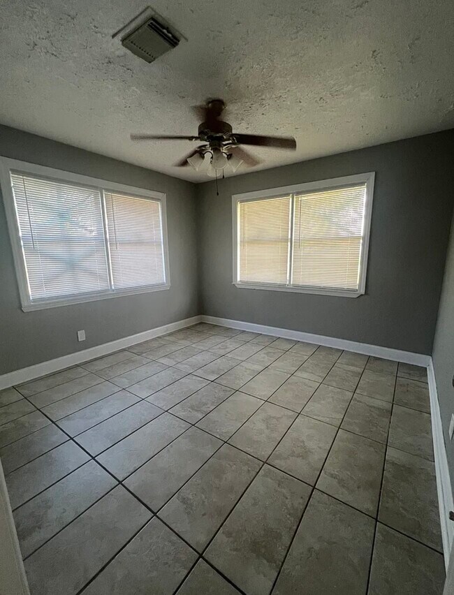 8601 Homewood Ln in Houston, TX - Building Photo - Building Photo