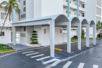 Brightwaters Tower of Snell Isle in St. Petersburg, FL - Building Photo - Building Photo