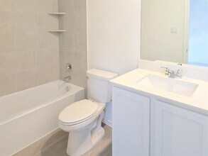 1633 Four Waters Lp in Andice, TX - Building Photo - Building Photo