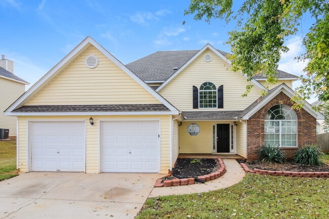 property at 25 Carrington Cir