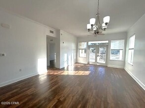 8700 Front Beach Rd in Panama City Beach, FL - Foto de edificio - Building Photo