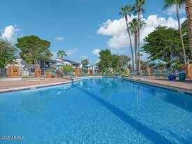 13517 W Glendale Ave, Unit 1 in Glendale, AZ - Building Photo