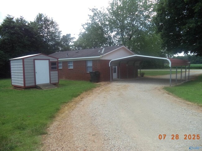 302 Joe Quick Rd in Hazel Green, AL - Building Photo - Building Photo
