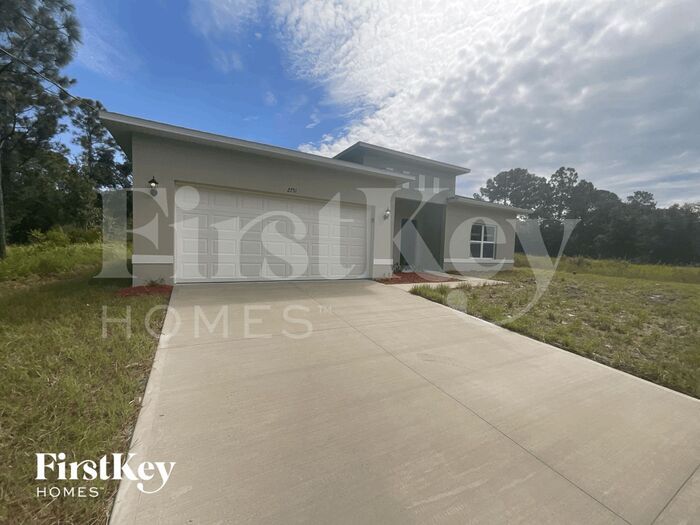 2751 Tivoli Ave SE in Palm Bay, FL - Foto de edificio