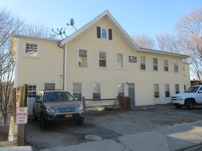 210-214 Derby Ave in Derby, CT - Building Photo - Building Photo