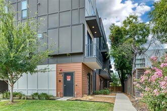 4205 Roseland Ave in Dallas, TX - Building Photo - Building Photo