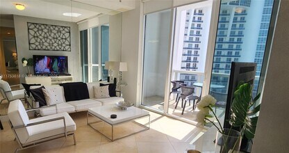 18201 Collins Ave, Unit 4305 in Sunny Isles Beach, FL - Building Photo - Building Photo