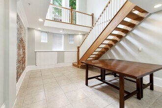 836 Park Ave, Unit #A in Baltimore, MD - Building Photo - Building Photo