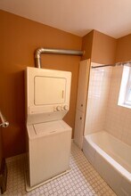 1109 S Oak Park Ave, Unit 2 in Oak Park, IL - Building Photo - Building Photo