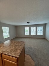 3008 SW Sharmin Ln in Ankeny, IA - Building Photo - Building Photo