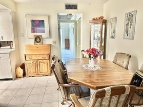 4014 Newcastle A in Boca Raton, FL - Foto de edificio - Building Photo