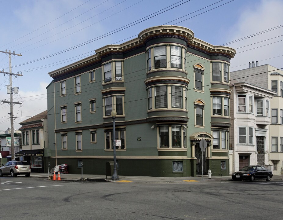 396-398 Capp St in San Francisco, CA - Building Photo