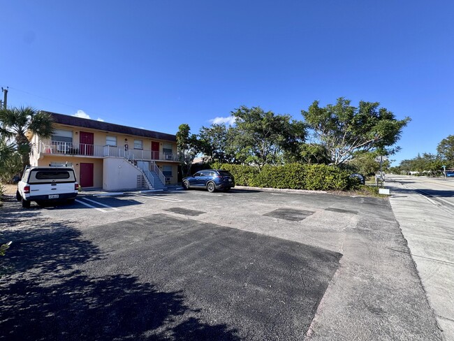 1417 N Federal Hwy in Lake Worth, FL - Building Photo - Building Photo