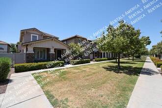 3908 E Sabra Ln in Gilbert, AZ - Foto de edificio - Building Photo