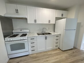 78 Fairview Crescent in Sarnia, ON - Building Photo - Building Photo