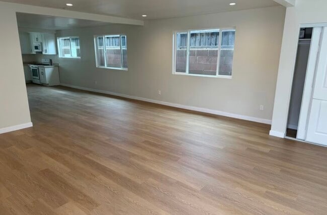property at 1676 259th St