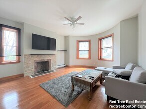 655 Washington St in Brookline, MA - Building Photo - Building Photo