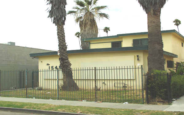 1545 S Cloverdale Ave in Los Angeles, CA - Building Photo