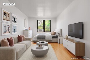 320 E 90th St in New York, NY - Building Photo
