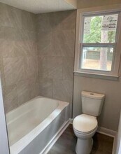 1615 Morehead Ave in Fayetteville, NC - Building Photo - Building Photo