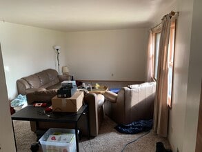 108 Meadow Ln in Mankato, MN - Foto de edificio - Building Photo