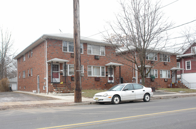 528-542 W Grand Ave in Rahway, NJ - Building Photo - Building Photo