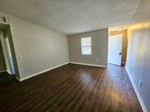 314 Station Crossing Dr in Albany, GA - Building Photo - Building Photo