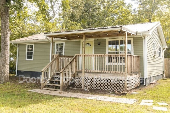 property at 4316 Greenbriar Rd