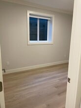 15655-1577B 77B Ave in Surrey, BC - Building Photo - Building Photo