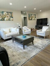 5247 Carmilfra Dr in Sarasota, FL - Building Photo - Building Photo