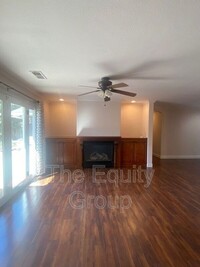 525 N Greenview Ct in Visalia, CA - Building Photo - Building Photo