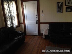 58 Brock St in Boston, MA - Foto de edificio - Building Photo