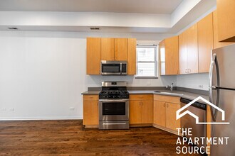 2112 N Campbell Ave in Chicago, IL - Building Photo - Building Photo