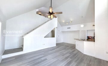 9114 Lake Chase Island Way in Tampa, FL - Building Photo - Building Photo