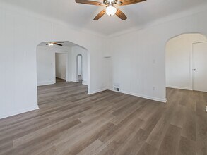 23560 Stewart Ave in Warren, MI - Building Photo - Building Photo