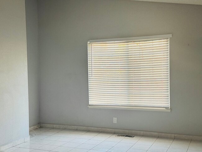 209 Riverview Dr in Vallejo, CA - Building Photo - Building Photo