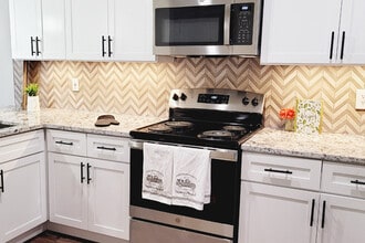 The Arts Apts at Park Place in Hurst, TX - Foto de edificio - Building Photo