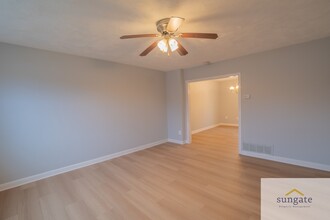 8533 Oak Rd in Parkville, MD - Building Photo - Building Photo