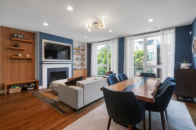 2749 N Lakewood Ave in Chicago, IL - Building Photo - Building Photo