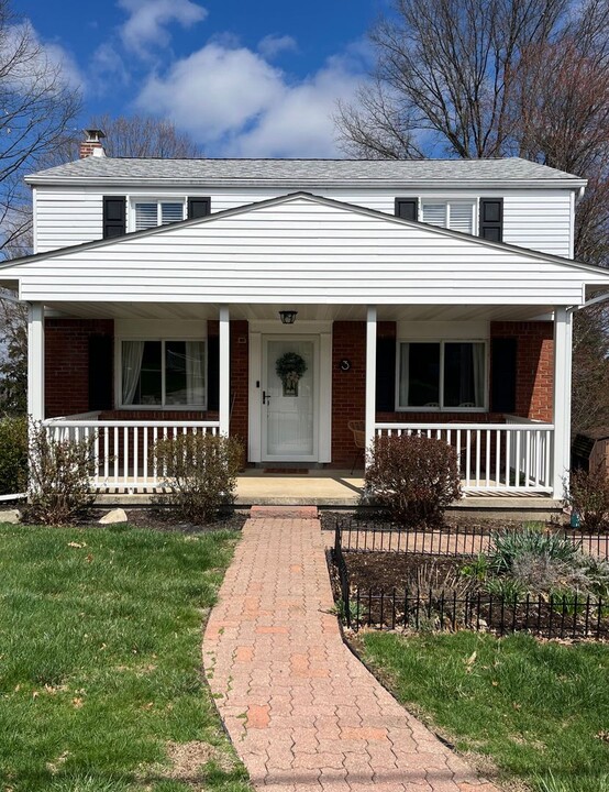 3 Highbury Rd in Cheswick, PA - Building Photo