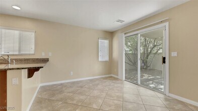 6825 Bayberry Creek Ave in Las Vegas, NV - Building Photo - Building Photo